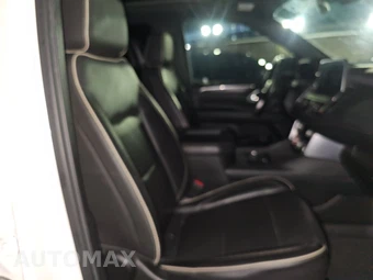 2021 GMC Yukon SLT 4SA - miniatura 8