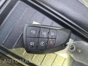 2021 GMC Yukon SLT 4SA - miniatura 8