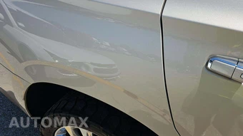2021 GMC Yukon SLT 4SA - miniatura 30