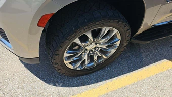 2021 GMC Yukon SLT 4SA - miniatura 31