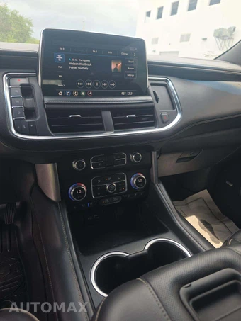 2021 GMC Yukon SLT 4SA - miniatura 10