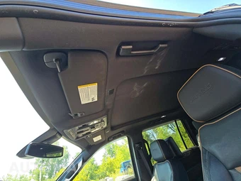 2021 GMC Yukon XL AT4 - miniatura 8