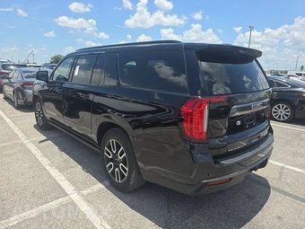 2021 GMC Yukon XL AT4 4SB - miniatura 6