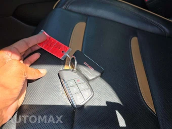 2021 GMC Yukon XL AT4 4SB - miniatura 5
