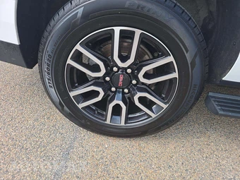 2021 GMC Yukon XL AT4 4SB - miniatura 23