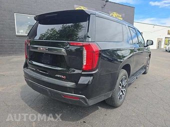 2021 GMC Yukon XL AT4 4SB - miniatura 3