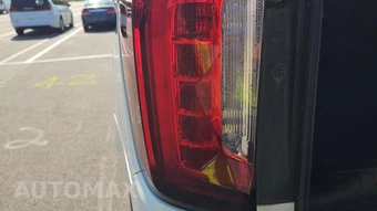 2021 GMC Yukon XL SLT 4SA - miniatura 26