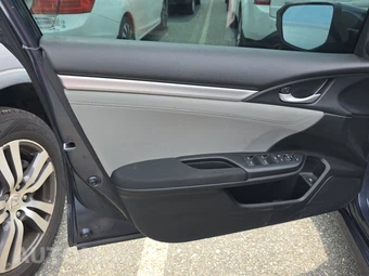 2021 Honda Civic Sedan EX - miniatura 9