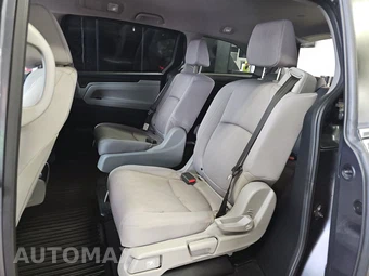 2021 Honda Odyssey LX 118.1" WB - miniatura 14