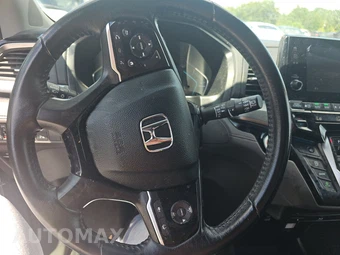 2021 Honda Odyssey Touring 118.1" WB - miniatura 10