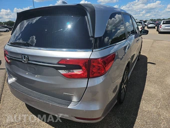 2021 Honda Odyssey Touring 118.1" WB - miniatura 4