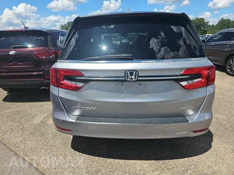 2021 Honda Odyssey Touring 118.1" WB - miniatura 5