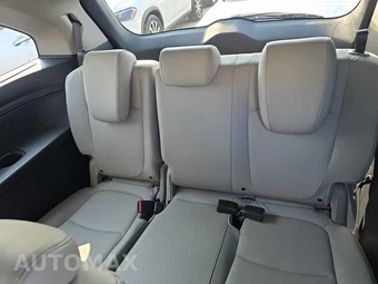 2021 Honda Odyssey Touring 118.1" WB - miniatura 17