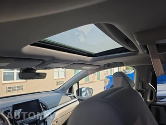 2021 Honda Odyssey Touring 118.1" WB - miniatura 18