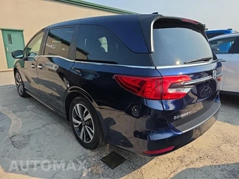 2021 Honda Odyssey Touring 118.1" WB - miniatura 6