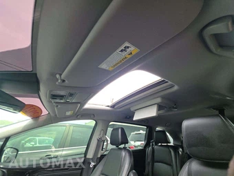 2021 Honda Odyssey Touring 118.1" WB - miniatura 11