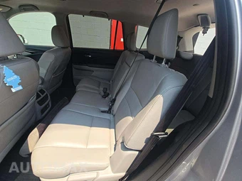 2021 Honda Pilot Touring 8-Passenger - miniatura 13