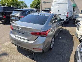 2021 Hyundai Accent SE – miniatura 3