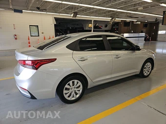 2021 Hyundai Accent SE – miniatura 4