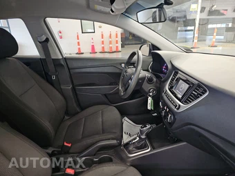 2021 Hyundai Accent SE – miniatura 8