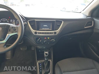 2021 Hyundai Accent SE - miniatura 11