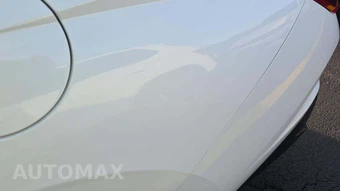 2021 Hyundai Elantra Limited – miniatura 4