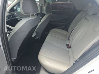 2021 Hyundai Elantra Limited - miniatura 13