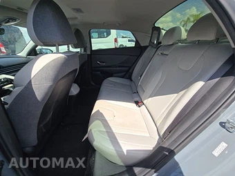 2021 Hyundai Elantra Limited - miniatura 13