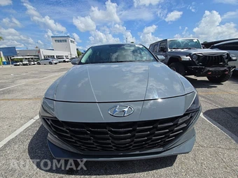 2021 Hyundai Elantra Limited - miniatura 2