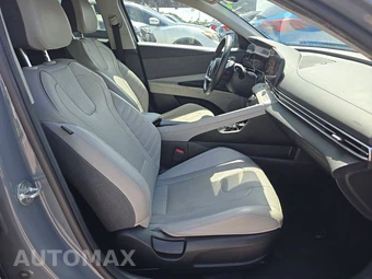 2021 Hyundai Elantra Limited - miniatura 8