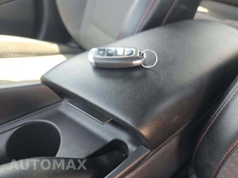 2021 Hyundai Elantra N Line - miniatura 8