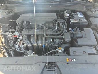 2021 Hyundai Elantra SE - miniatura 15