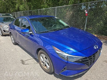 2021 Hyundai Elantra SE – miniatura 3
