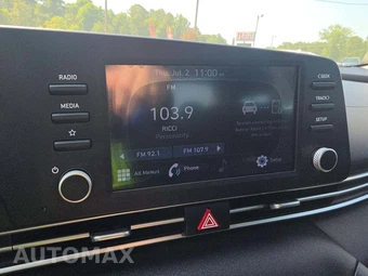 2021 Hyundai Elantra SE - miniatura 18