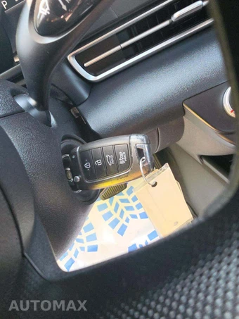 2021 Hyundai Elantra SE - miniatura 5