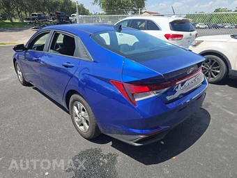 2021 Hyundai Elantra SE - miniatura 2