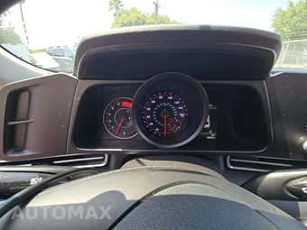 2021 Hyundai Elantra SE - miniatura 9