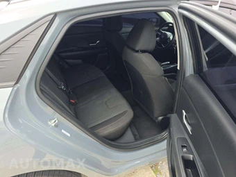 2021 Hyundai Elantra SE - miniatura 16