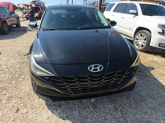 2021 Hyundai Elantra SE – miniatura 2