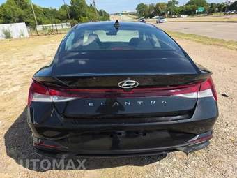 2021 Hyundai Elantra SE – miniatura 5
