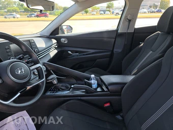 2021 Hyundai Elantra SE – miniatura 7