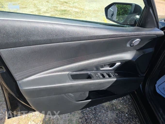 2021 Hyundai Elantra SE – miniatura 9