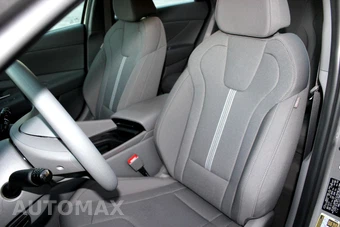 2021 Hyundai Elantra SE - miniatura 18