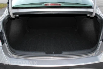 2021 Hyundai Elantra SE - miniatura 22