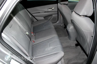 2021 Hyundai Elantra SE - miniatura 23