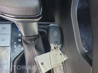 2021 Hyundai Elantra SEL – miniatura 8