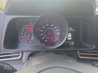 2021 Hyundai Elantra SEL – miniatura 9