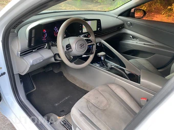 2021 Hyundai Elantra SEL - miniatura 16