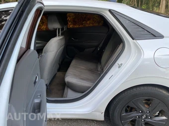 2021 Hyundai Elantra SEL - miniatura 20