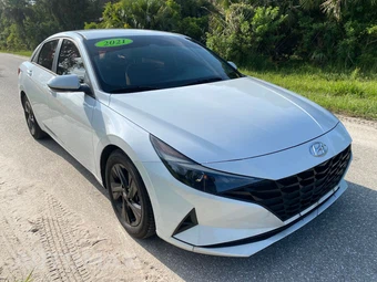 2021 Hyundai Elantra SEL - miniatura 4